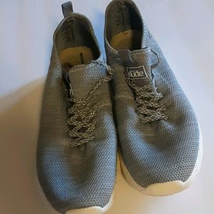 Hey dude athletic shoes